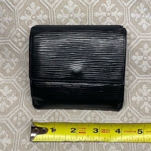 Preowned Louis Vuitton Epi Elise wallet with coin holder
